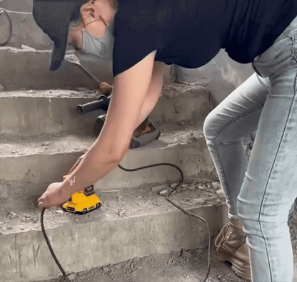 Inversor de Corriente Portátil 12V a 220V
